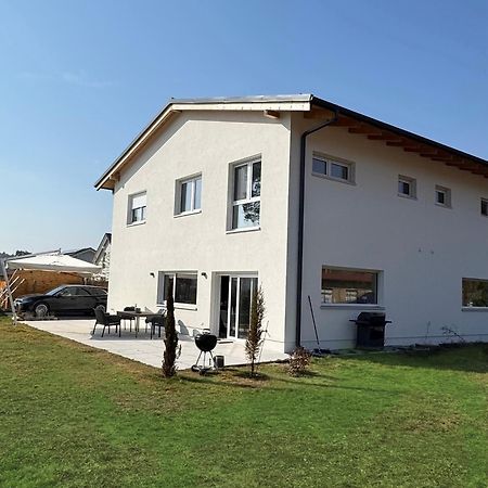Modernes Ferienhaus Mit 3 Schlafzimmern In Der Naehe Vom Scharmuetzelsee Вендиш Риц Екстериор снимка